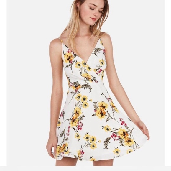 Express Dresses & Skirts - Express Floral Dress